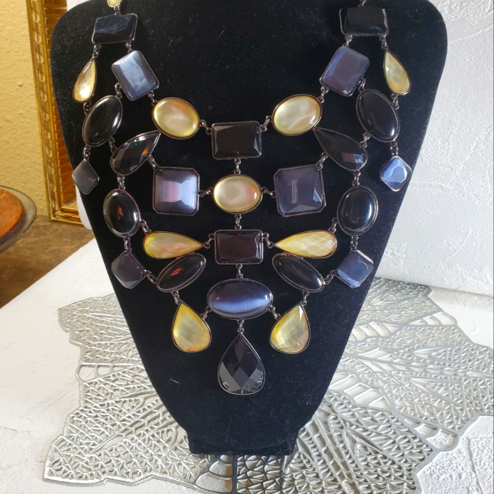 Llz Claiborne Statement Necklace *NWT*
